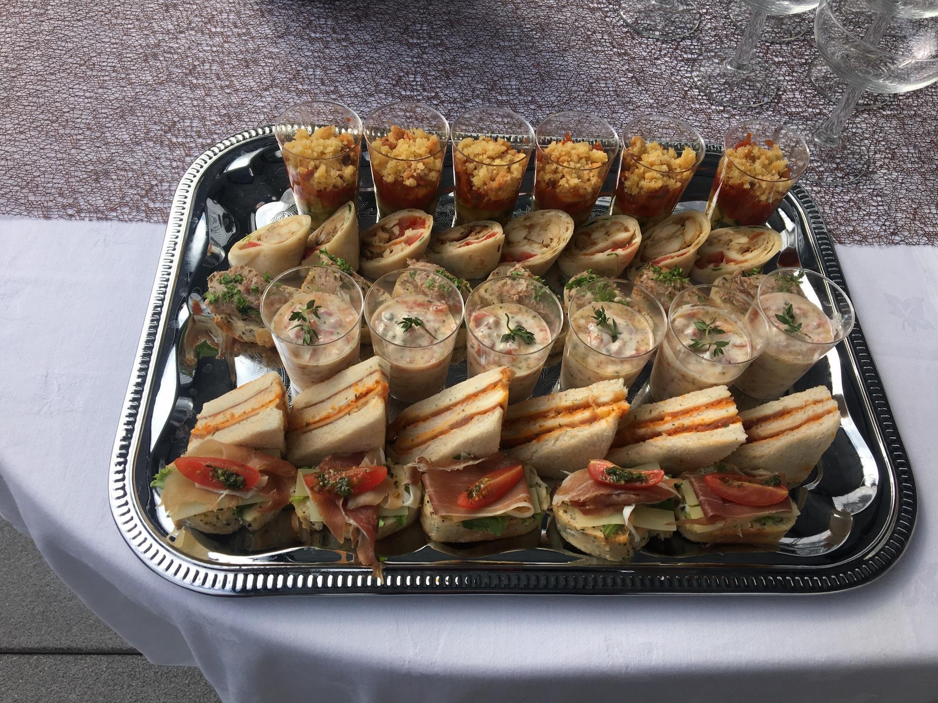 Cocktail ou vin d'honneur 1